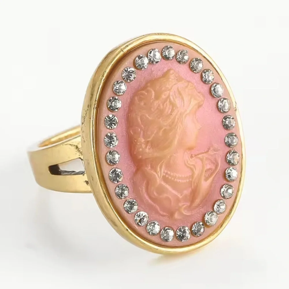 Vintage Aristocrat’s Cameo Antique Brass Masterpiece Ring